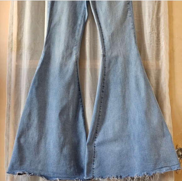 📌34 FOREVER 21 MID RISE FLARE JEANS WOMEN'S SIZE MEDIUM - Picture 11 of 12